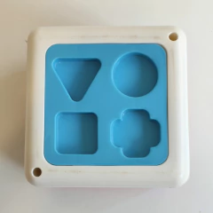 JUEGO DE ENCASTRE - HAPE - LADO CUBO 12 CM - DIDÁCTICO MOTIVO ANIMALES - tienda online