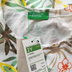 REMERA MC - BENETTON - TALLE 2 AÑOS - BLANCO MOTIVO HOJAS en internet
