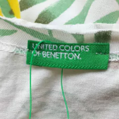 REMERA MC - BENETTON - TALLE 2 AÑOS - BLANCO MOTIVO HOJAS - PilchaGo