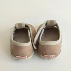 ZAPATITOS - BBTON - TALLE 4 A 6 MESES - MARRON CLARO GAMUZADO - PilchaGo