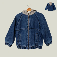 CAMPERA - ZARA - TALLE 5 AÑOS - JEAN AZUL CON CORDERITO