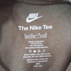 REMERA - NIKE - TALLE 5 AÑOS - VERDE en internet