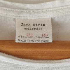 REMERA - ZARA - TALLE 9 A 10 AÑOS - BLANCO CON LEYENDA MAKE IT HAPPEN!! - PilchaGo