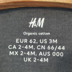 BODY - H&M - TALLE 3 MESES - GRIS MOTIVO ELEFANTES - PilchaGo