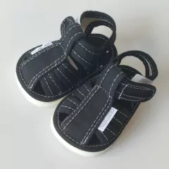 SANDALIAS - PLUMITAS - TALLE AR 15 - NEGRAS