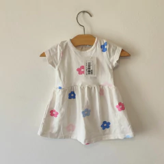 VESTIDO MC - CHEEKY - TALLE 3 A 6 MESES - CON BOMBACHUDO BLANCO MOTIVO FLORES en internet