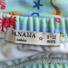 MALLA - WANAMA - TALLE 9 A 12 MESES - A RAYAS CELESTE Y VERDE MOTIVO CABALLITOS DE MAR en internet
