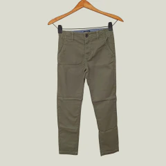 PANTALÓN - OSHKOSH - TALLE 8 AÑOS - VERDE