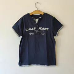 REMERA MC - GUESS - TALLE 7 AÑOS - AZUL CON LEYENDA