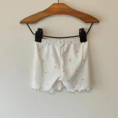 SHORT - TALLE 3 A 6 MESES - BLANCO MOTIVO FLORES - comprar online