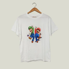 REMERA - UNIQLO - TALLE 16 AÑOS - BLANCO MOTIVO MARIO BROS