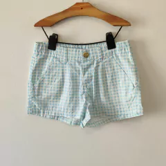 SHORT - H&M - TALLE 6 A 7 AÑOS - A CUADROS BLANCO Y CELESTE