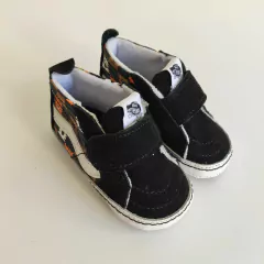 ZAPATILLAS - VANS - TALLE AR 17 - NEGRO MOTIVO VARIOS en internet