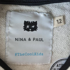 BUZO - NINA & PAUL - TALLE 12 AÑOS - GRIS MOTIVO VARIOS - PilchaGo