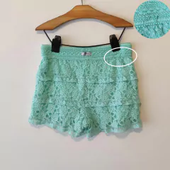 SHORT - GUESS - TALLE 6 AÑOS - VERDE AGUA CON BRODERIE - PilchaGo