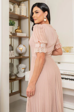 Vestido Midi Deise Nude na internet
