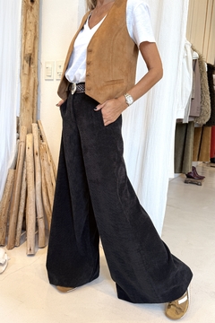 PANTALON MALIBU CORDEROY FW25 NEGRO en internet