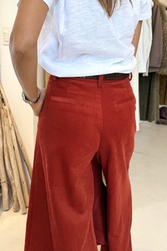 PANTALON MALIBU CORDEROY FW25 TERRACOTA - brenda shedden