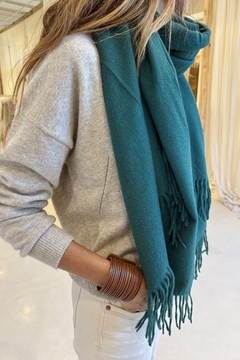 PASHMINA LOGAN VERDE en internet