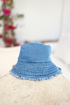 BUCKET DENIM AZUL en internet