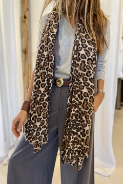 PASHMINA LUKE ANIMAL ANIMAL en internet