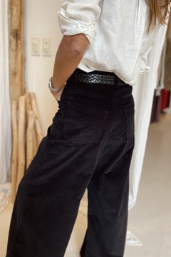 PANTALON CHARLIE CORDEROY NEGRO en internet
