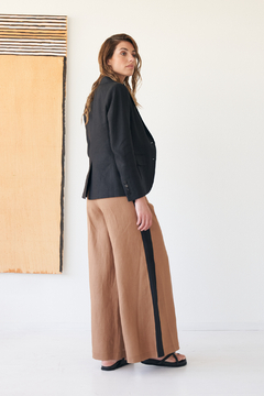 BLAZER EMILY LINO NEGRO en internet