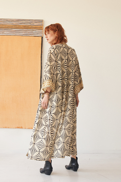 KIMONO JAIPUR NEGRO en internet