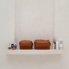 Necessaire Voyage caramelo G - comprar online