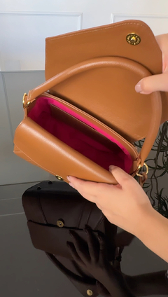 Verona clássica caramelo - ferragem dourada - Trizi Bags