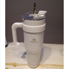 VASO CON PARLANTE 1.2L BLANCO