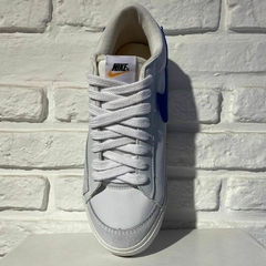 BLAZER LOW blanco/azul en internet