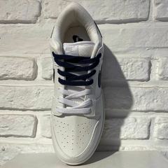 DUNK SB azul marino en internet