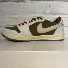 TRAVIS SCOTT blanco/beige en internet