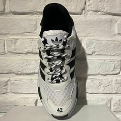 BALENCIAGA BLANCO/NEGRO en internet