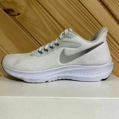 DEPORTIVAS ZOOM BLANCO/PLATEADO en internet