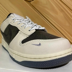 Imagen de DUNK LOW NORTH FACE gris topo