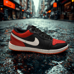 JORDAN LOW rojo/negro en internet