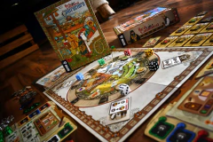 The Red Cathedral Contractors en internet