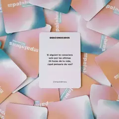 En Palabras Desconocidos - Un Juego para Romper el Hielo - LaMesaRectangular