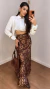 camisa cropped daniele na internet