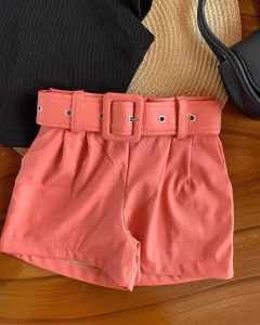 Short courino rosê na internet