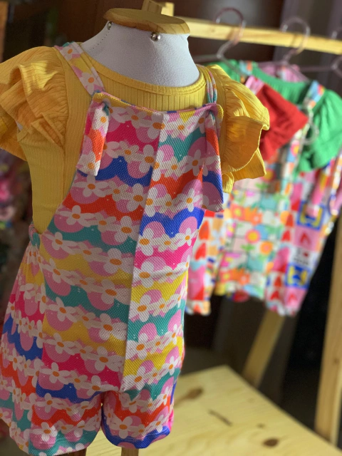 Conjunto Jardineira baby - comprar online