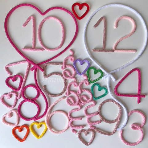 Kit Mesversário Básico + 2 Bexigas e Coraçõeszinhos - comprar online