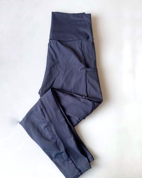 LEGGING COM BOLSO PRETA - comprar online