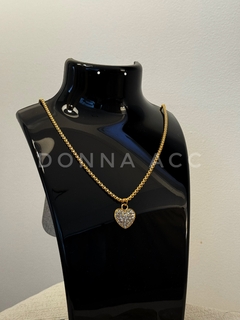 COLLAR CORAZÓN PIEDRA DORADO