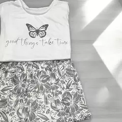 PIJAMA CORTO FLORES