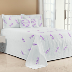 KIT COBRE LEITO CASAL QUEEN BELISSÍMA 07 PEÇAS PIQUET BORDADA - BRANCO COM LILÁS