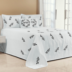KIT COBRE LEITO CASAL QUEEN BELISSÍMA 07 PEÇAS PIQUET BORDADA - BRANCO COM PRETO