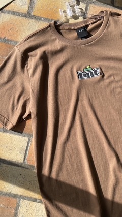 Camiseta Huf Produce Rubber Marrom - 518295